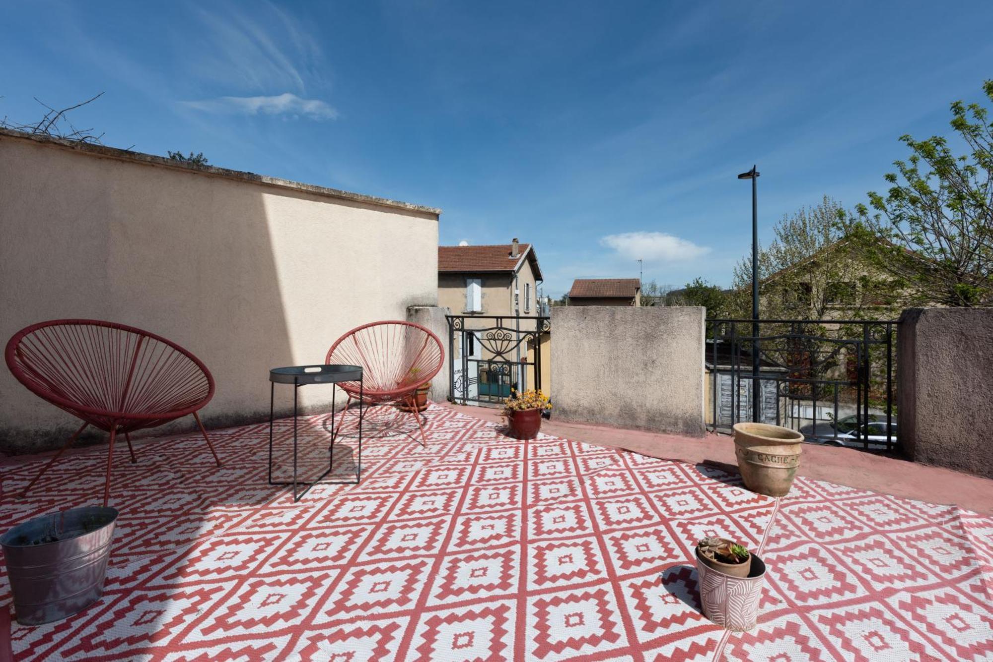 Demeure Urbaine Apartment Romans-sur-Isere Ngoại thất bức ảnh